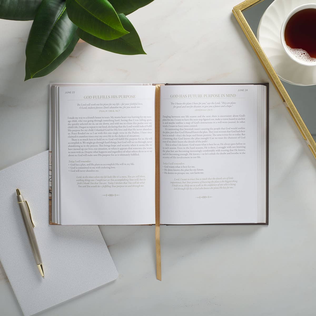10 Minutes with God for Women Devotional- The Gathering Cafe