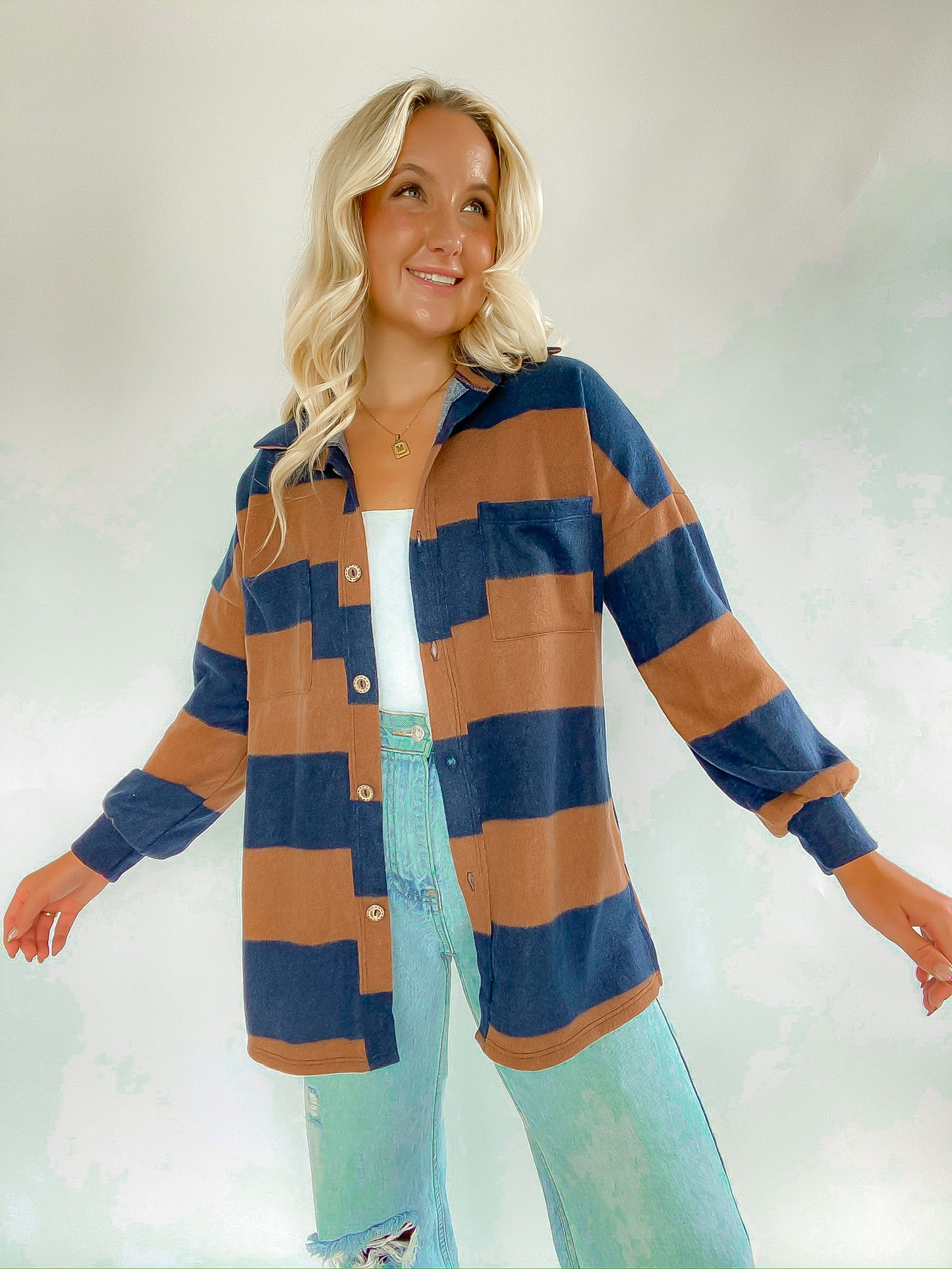 Modern Cabin Shacket- Salon 209