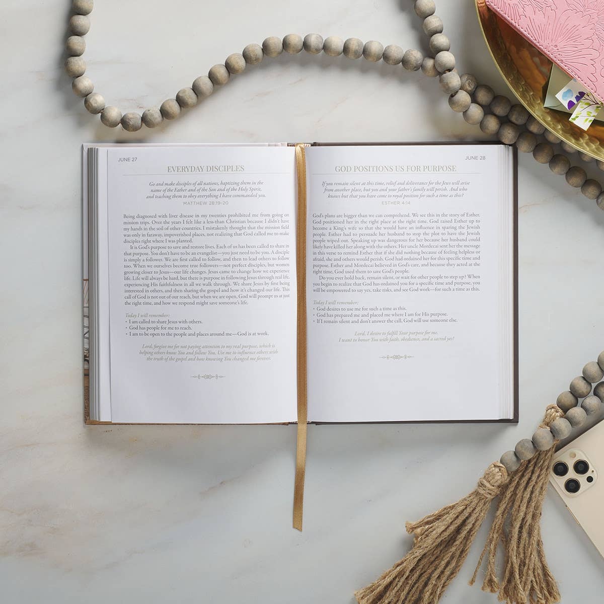 10 Minutes with God for Women Devotional- The Gathering Cafe